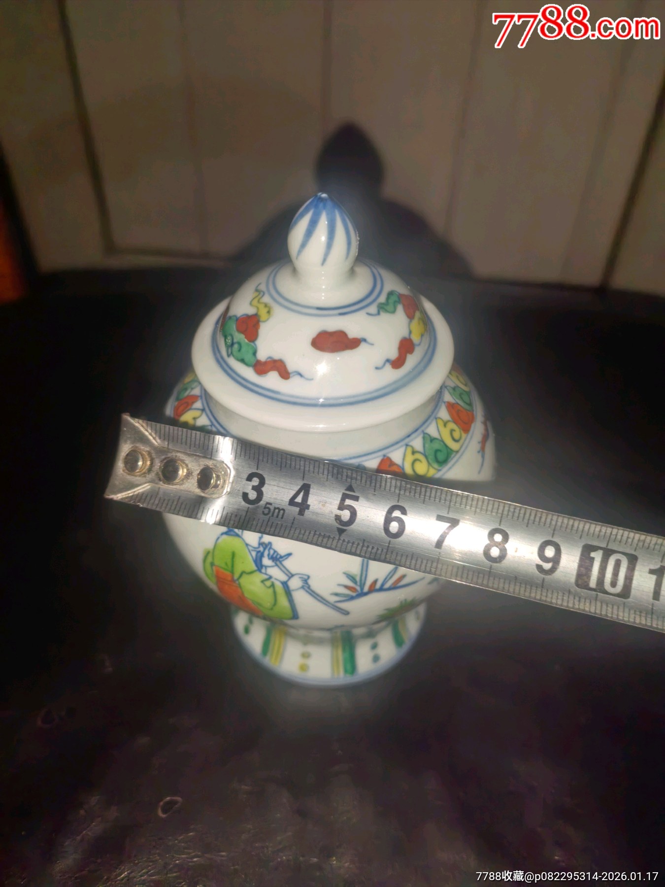 斗彩人物小蓋罐口沿處有裂紋蓋子打不開！_價(jià)格50元_第28張_