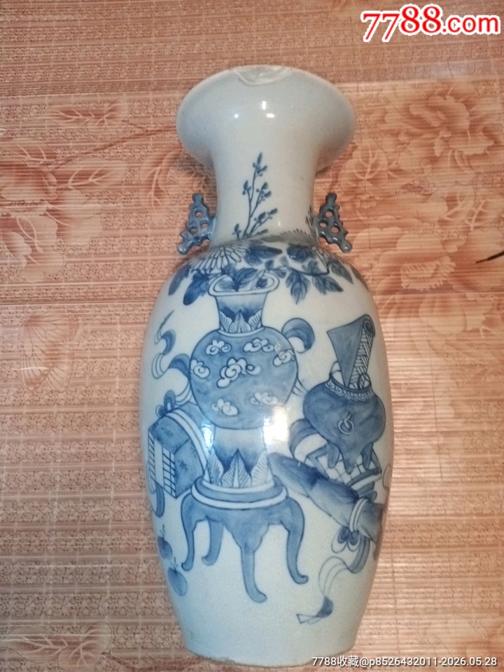 清代青花博古紋大賞瓶_價(jià)格800元_第1張_
