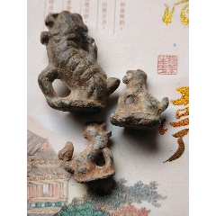 八面开窗锡提梁壶，潮邑永顺老店作品。满工全品，用料厚重，纹饰极繁
