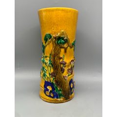 清光緒黃地堆塑洞石花卉紋帽筒(zc44830870)