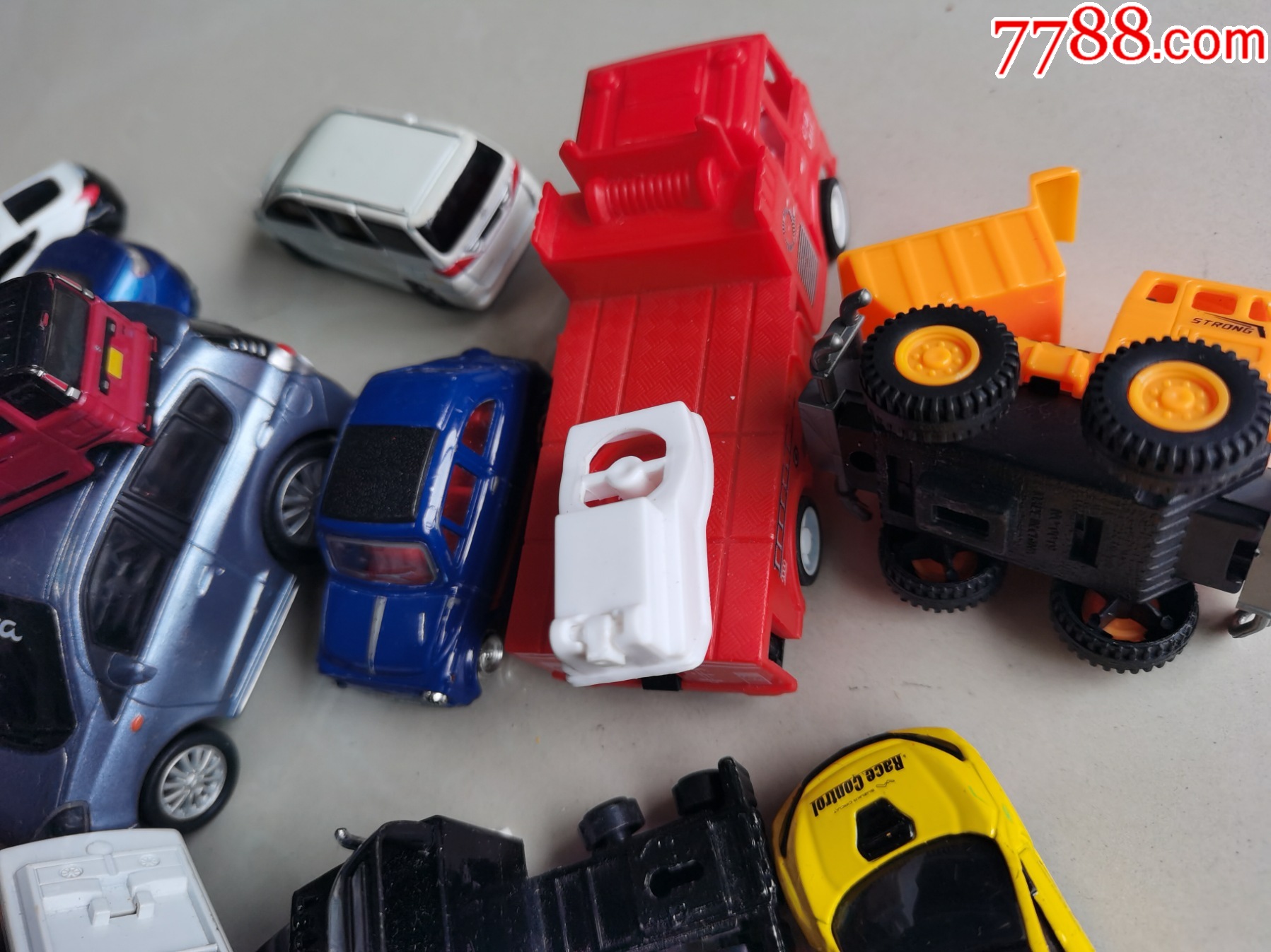 鐵皮塑料玩具車兒童玩具汽車80-90懷舊_價(jià)格27元_第5張_
