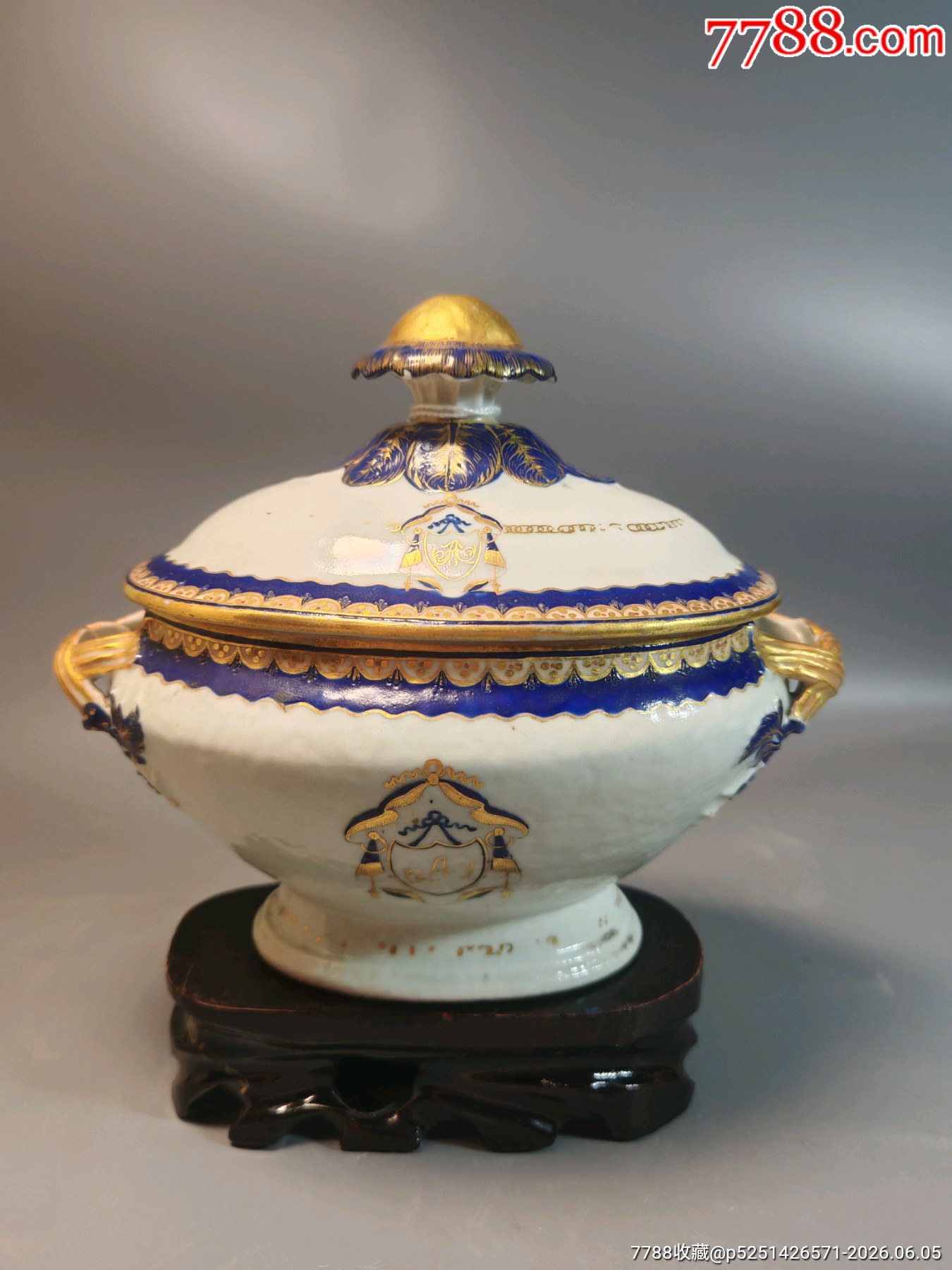 已鑒定清乾隆藍(lán)料彩描金徽章紋蓋鍋_價(jià)格1001元_第1張_