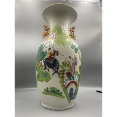 歐洲回流，民國粉彩人物花瓶品相：全品。尺寸：如圖。路途遙遠，
