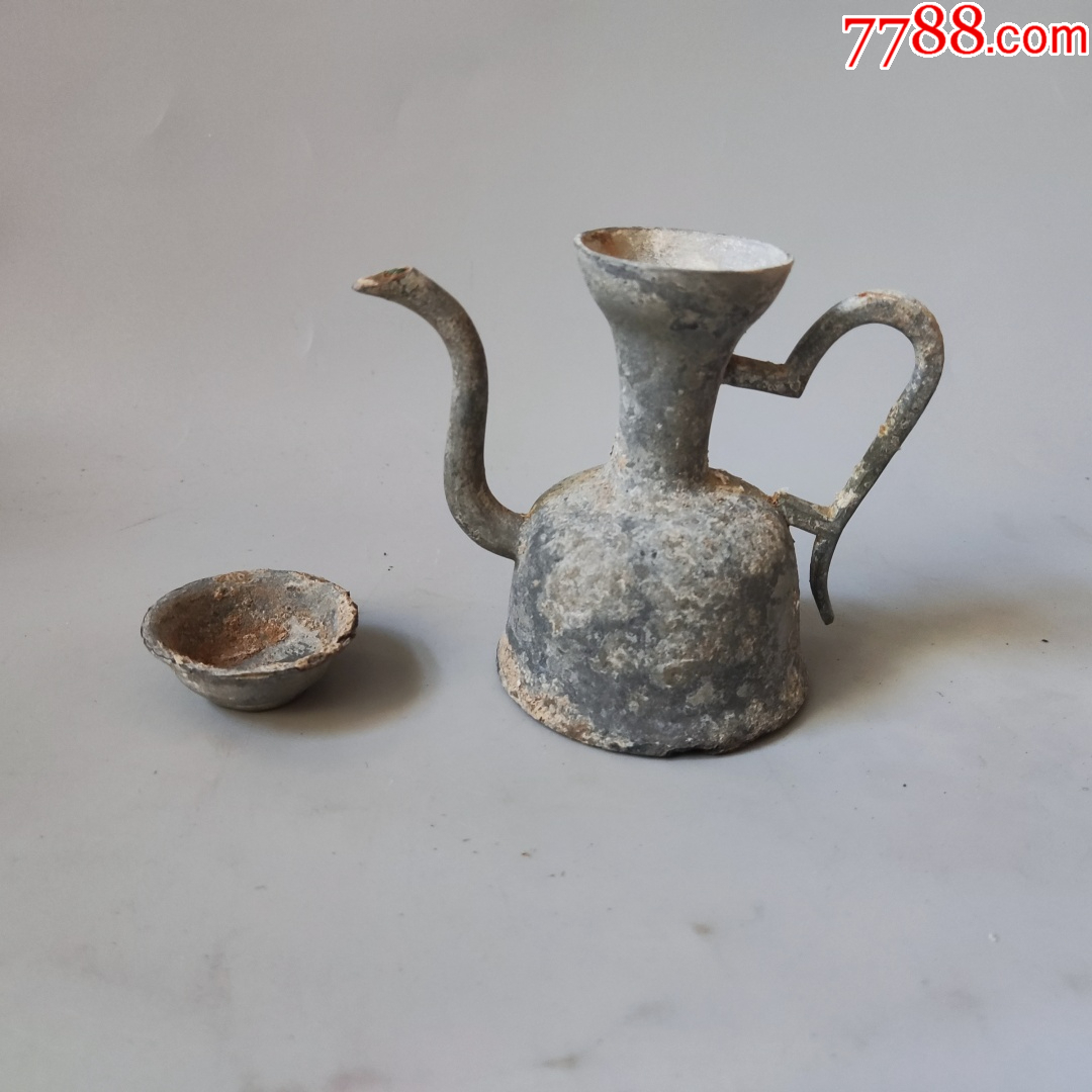 造型别致的清代锡制酒壶及酒杯各一件-锡壶/锡器-7788商城