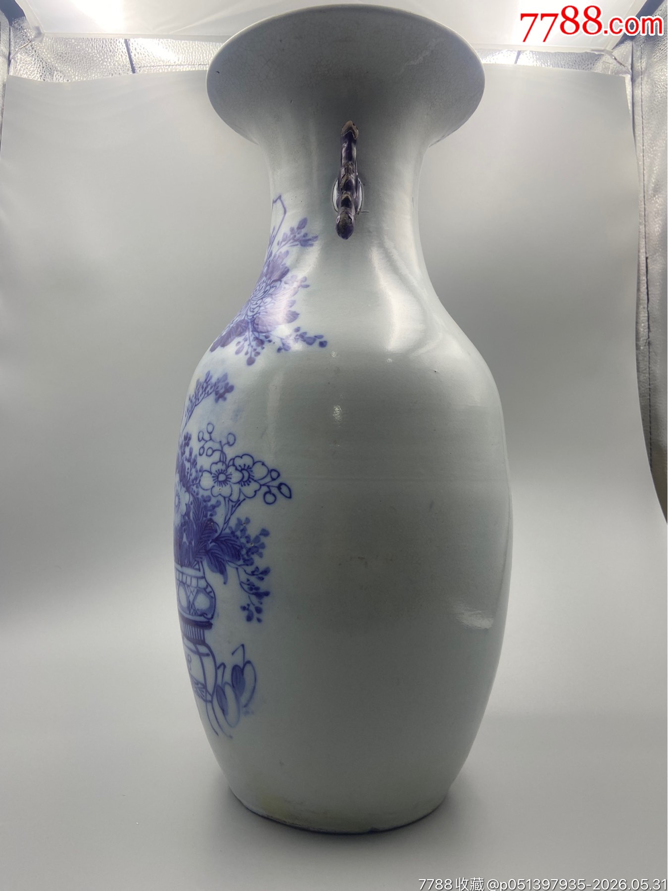 歐洲回流，晚清民國(guó)博古青花大瓶。畫工精細(xì)，絕對(duì)算是同類題材中的佼佼者了_價(jià)格801元_第4張_