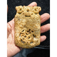 原味極美品純天然玉雕龍紋玉佩一塊