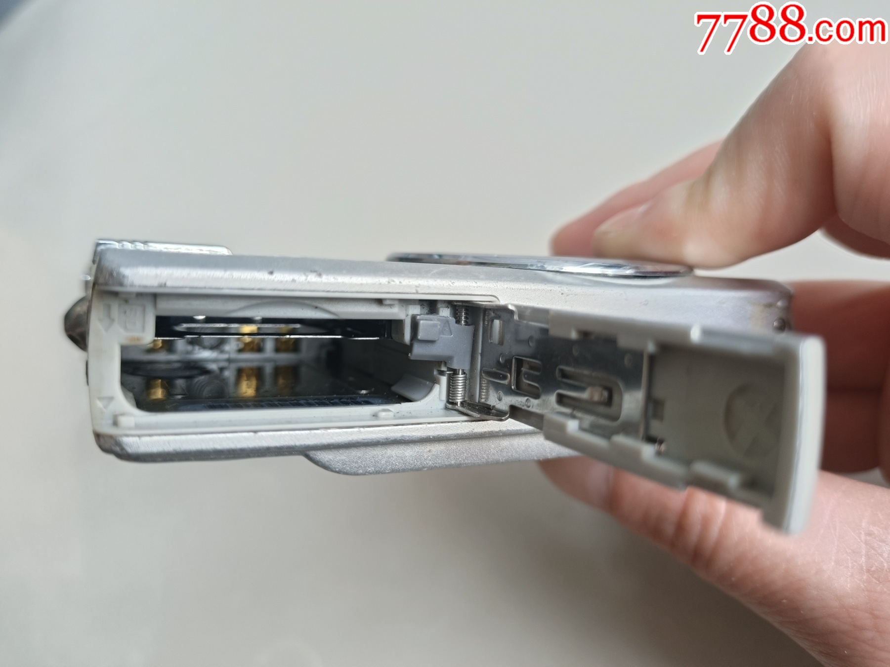 寶麗來數(shù)碼相機單反照相機——每天上拍各種相機、詳情看好再拍_價格15元_第8張_