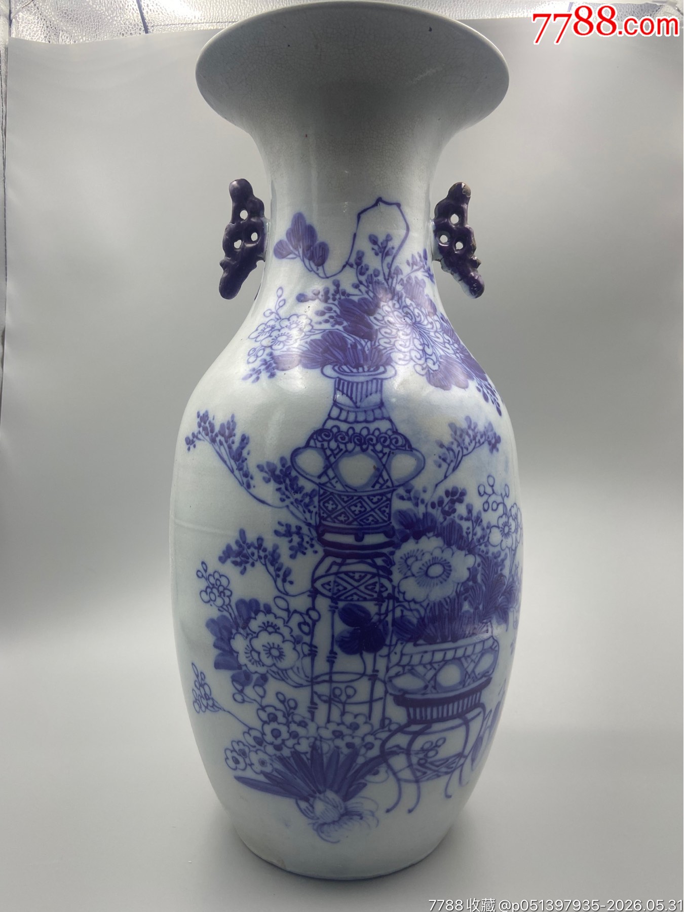歐洲回流，晚清民國(guó)博古青花大瓶。畫工精細(xì)，絕對(duì)算是同類題材中的佼佼者了_價(jià)格801元_第1張_