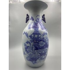 歐洲回流，晚清民國(guó)博古青花大瓶。畫(huà)工精細(xì)，絕對(duì)算是同類(lèi)題材中的佼佼者了(zc44726377)