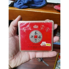 老煙收藏：恭賀新禧鐵盒，12只裝，內(nèi)有蟲蛀，不喜勿拍【本商品僅供收藏】(au44654612)_7788商城__七七八八商品交易平臺(7788.com)