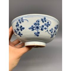 清康熙青花纏枝花卉紋碗