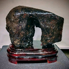 象鼻山天然原石奇石造型石来宾石摆件