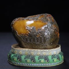 旧藏珍品布盒装纯手工雕刻寿山石印章。《赤虎献福》名人雕刻，雕工精细
